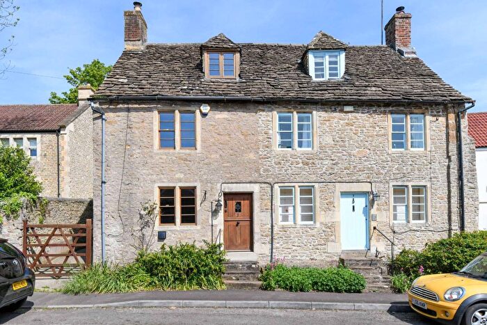 3 Bedroom Semi-Detached House To Rent In High Street, Rode, BA11