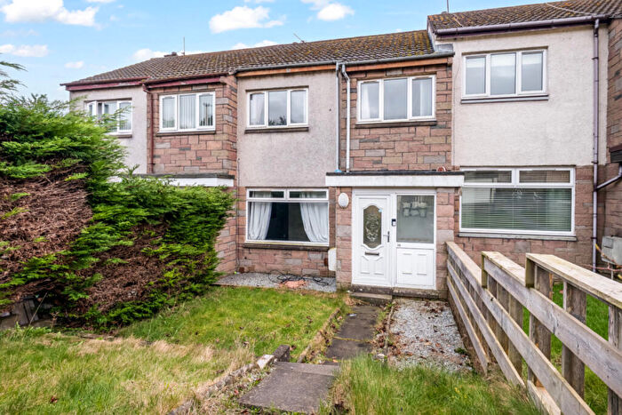 3 Bedroom Terraced House For Sale In Greystane Terrace, Dundee, DD2