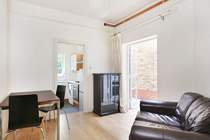 2 Bedroom Flat To Rent In Filmer House, Filmer Road, Fulham, SW6
