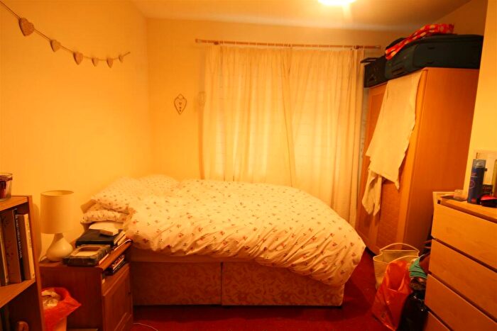 3 Bedroom Flat To Rent In Shaftesbury Grove, Heaton, NE6