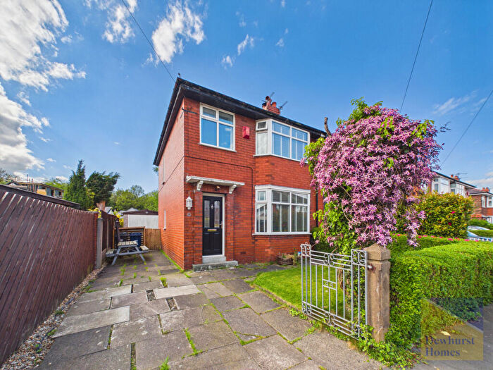 3 Bedroom Semi Detached House For Sale In Stanley Grove, Penwortham, Lancashire, PR1