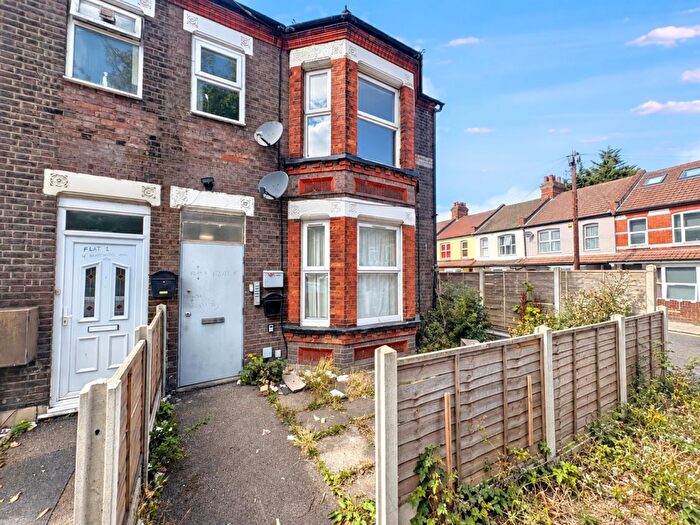 1 Bedroom Flat For Sale In Brantwood Road, Luton, LU1