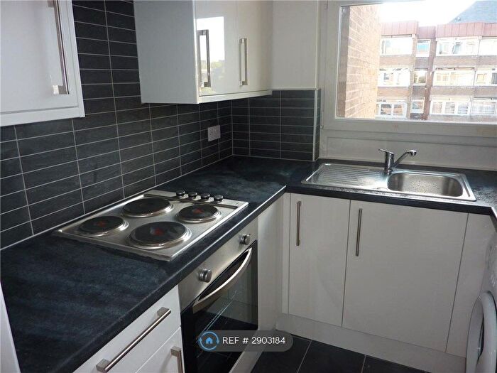 1 Bedroom Flat To Rent In Lethington Tower, Glasgow, G41
