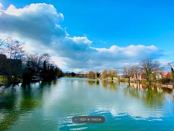 2 Bedroom Flat To Rent In Langley House, Arborfield Green, Reading, RG2