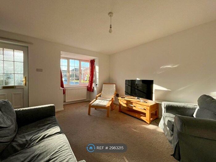 3 Bedroom Semi-Detached House To Rent In Impala Drive, Cambridge, CB1
