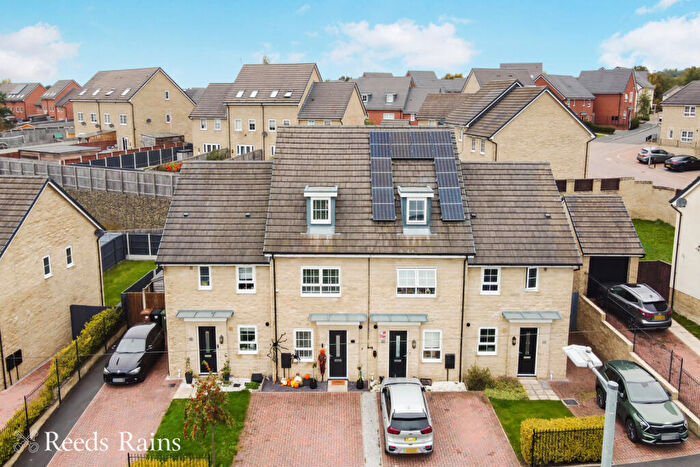 4 Bedroom Terraced House For Sale In Fields Farm Road, Hyde, Greater Manchester, SK14