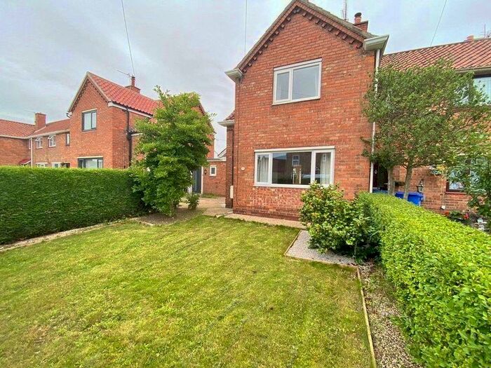 2 Bedroom Terraced House To Rent In Station Road, Eastrington, DN14