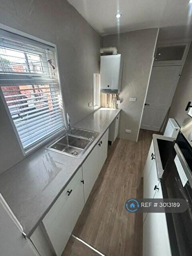 3 Bedroom Flat To Rent In Richmond Road, South Shields, NE34