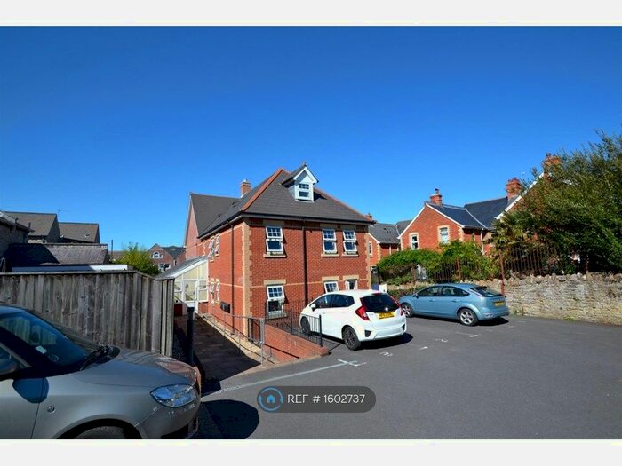 3 Bedroom Flat To Rent In Argyle Court, Swanage, BH19