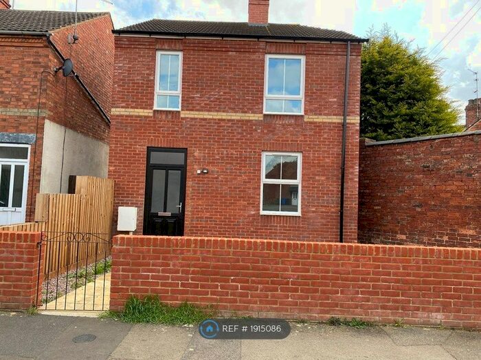 2 Bedroom Detached House To Rent In Wilson Terrace, Kettering, NN16