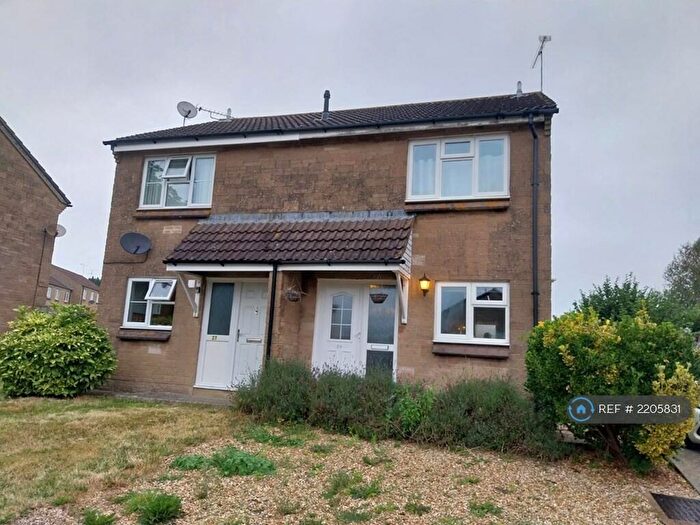 2 Bedroom Semi-Detached House To Rent In Yeovil, Yeovil, BA21