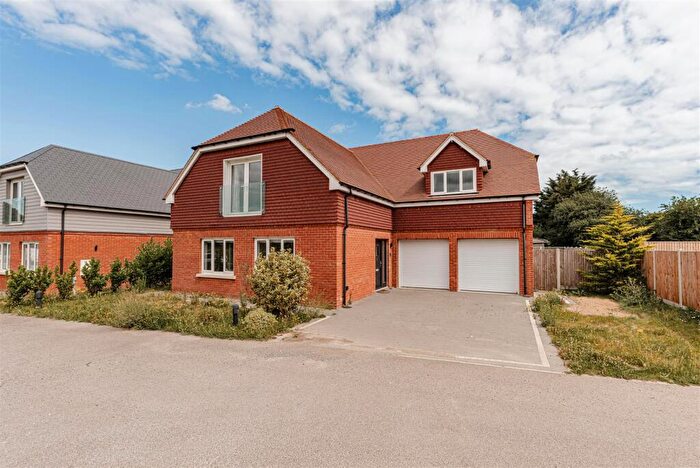 4 Bedroom Detached House For Sale In Manston Manor, Manston, Ramsgate, CT12