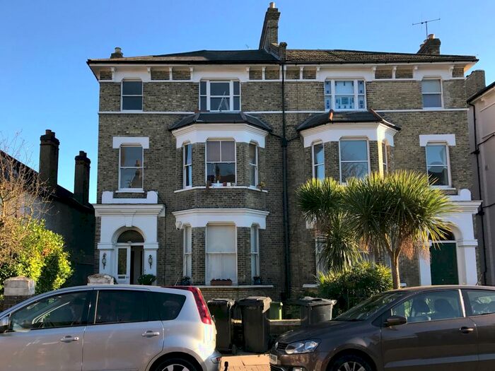 3 Bedroom Apartment To Rent In Anerley Park, Anerley, London, SE20
