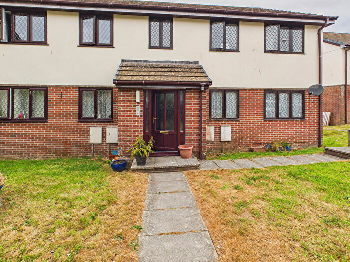 2 Bedroom Flat For Sale In Fairfields, Looe, Cornwall, PL13
