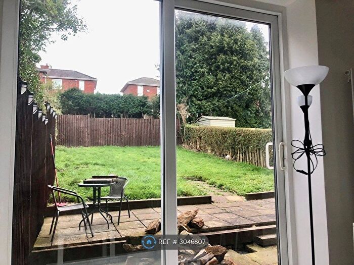 4 Bedroom Semi Detached House To Rent In Sheffiled, Sheffiled, S2