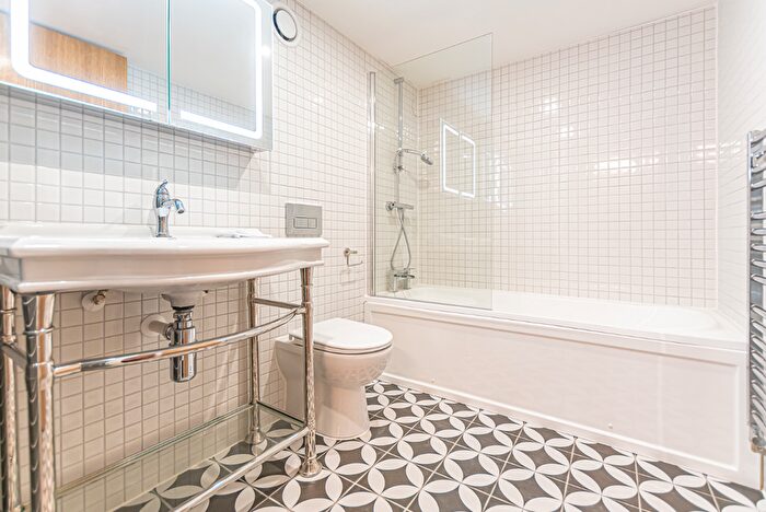 2 Bedroom Flat For Sale In Glegg Street, Liverpool, L3