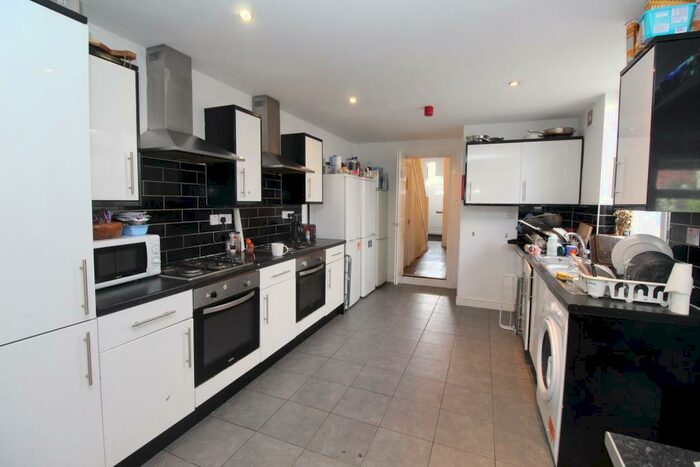 9 Bedroom House To Rent In Miskin Street, Cathays, Cardiff, CF24