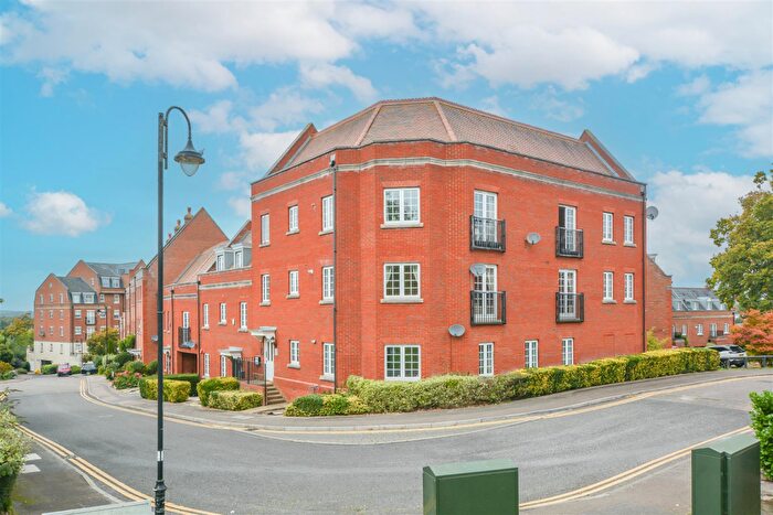 3 Bedroom Apartment For Sale In Vaughan Williams Way, Warley, Brentwood, CM14