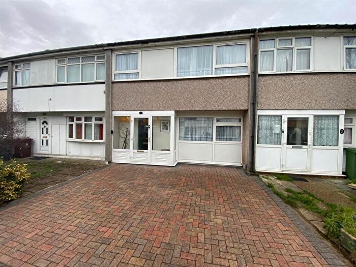 3 Bedroom Terraced House For Sale In Maplestead Road, Dagenham, RM9