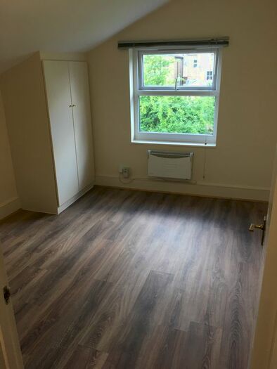 Studio To Rent In Tankerville Road, Streatham, SW16
