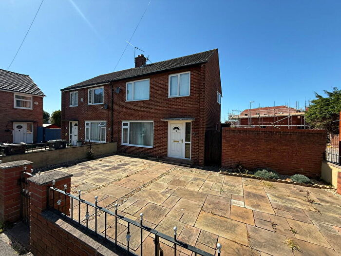 3 Bedroom Semi Detached House For Sale In Boyer Avenue, Maghull, L31