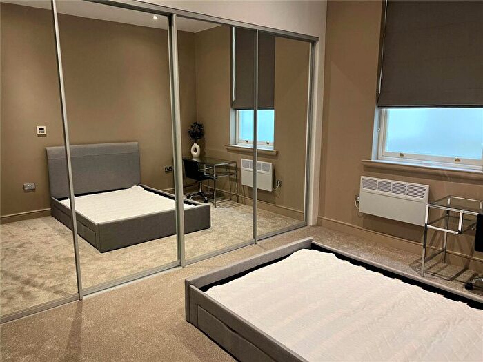 3 Bedroom Flat To Rent In Tower Building, Water Street, Liverpool, Merseyside, L3