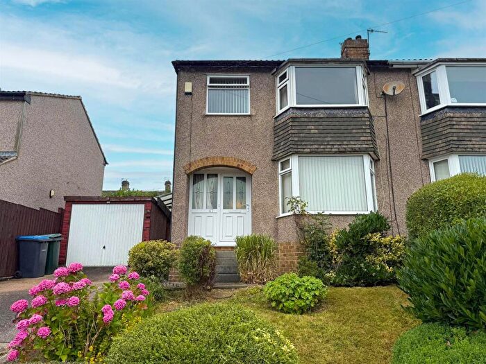 3 Bedroom Semi-Detached House For Sale In Bronte Drive, Oakworth, BD22