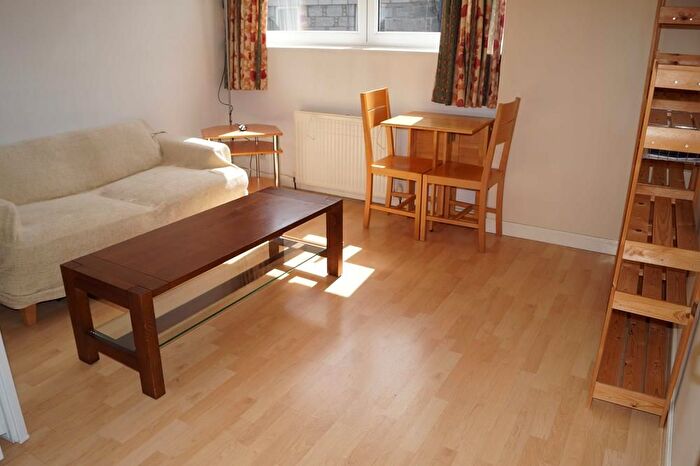 1 Bedroom Flat To Rent In Ashvale Place, Top Floor Left, AB10