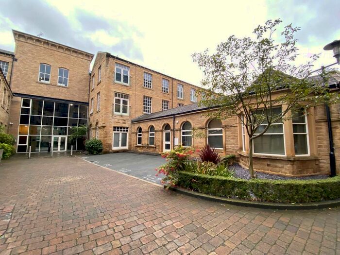 2 Bedroom Apartment To Rent In Firth Street, Huddersfield, HD1