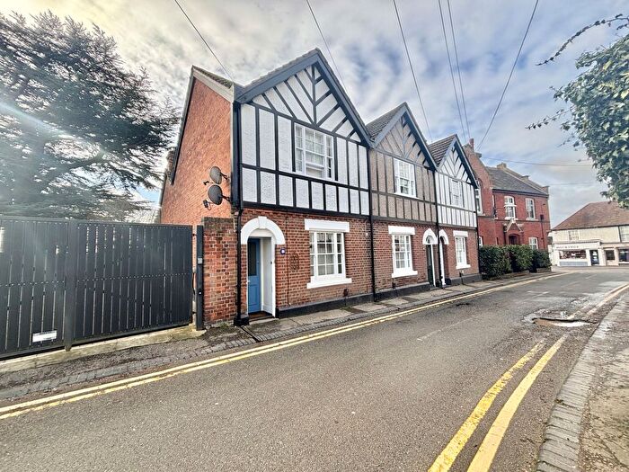 2 Bedroom Cottage To Rent In Castle Street, Ongar, CM5