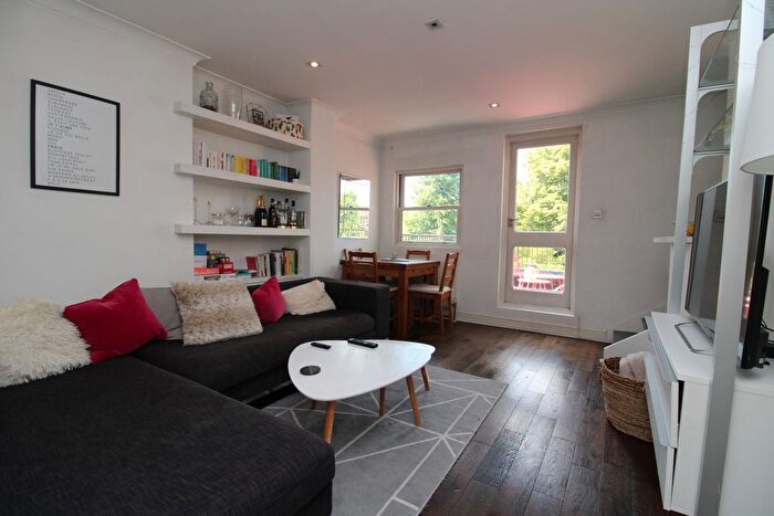 2 Bedroom Flat To Rent In Greencroft Gardens, South Hampstead, NW6