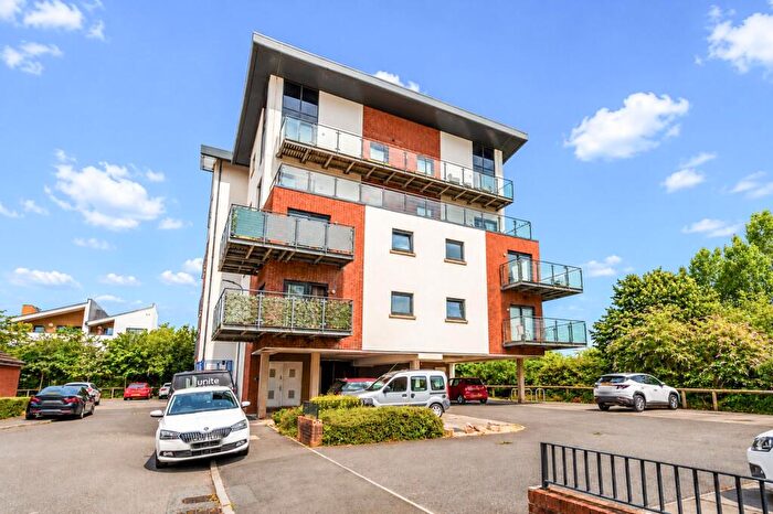 1 Bedroom Flat For Sale In Alicia Close, Blaina Court, NP20