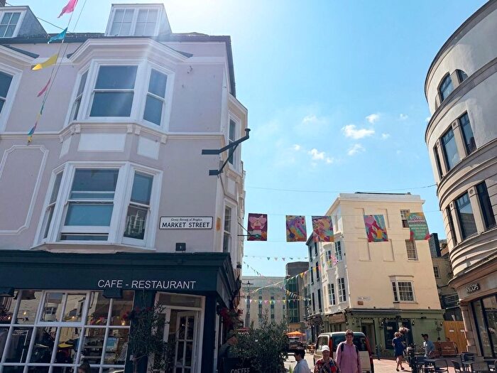 2 Bedroom Flat To Rent In Market Street, Brighton, BN1