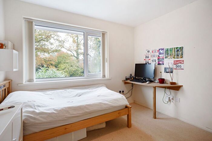 6 Bedroom Detached House For Sale In Hewshott Lane, Liphook, GU30