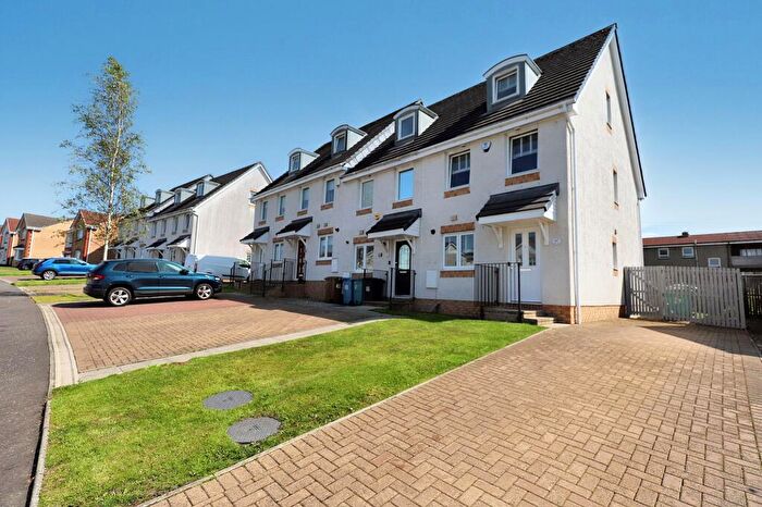 3 Bedroom Town House For Sale In Crofton Wynd, Airdrie, ML6