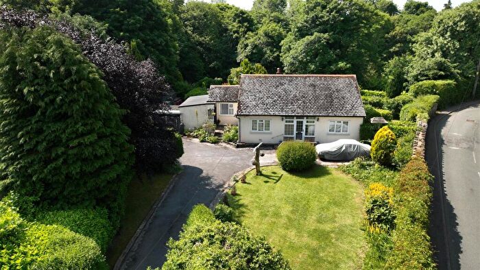 3 Bedroom Detached Bungalow For Sale In Poplar Road, Pen-Y-Cae, Wrexham, LL14