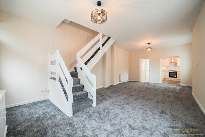 2 Bedroom End Of Terrace House To Rent In Reservoir Street, Darwen, BB3