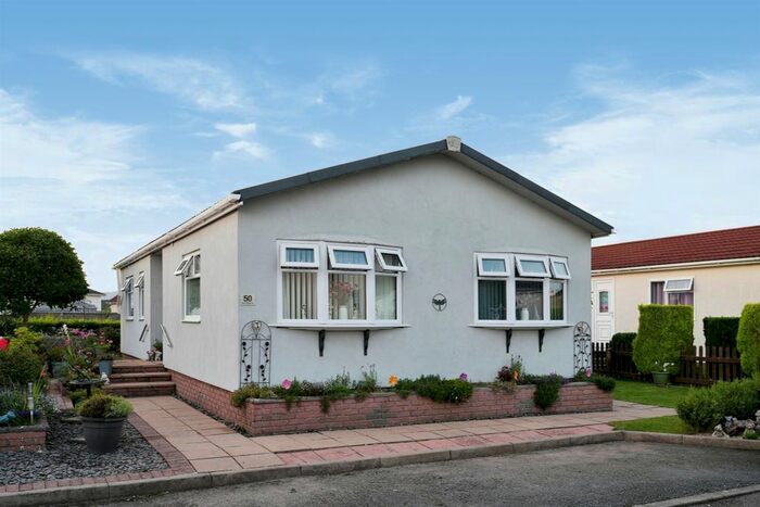 2 Bedroom Mobile/park Home For Sale In Severn Bridge Park Homes, Beachley, Chepstow, NP16