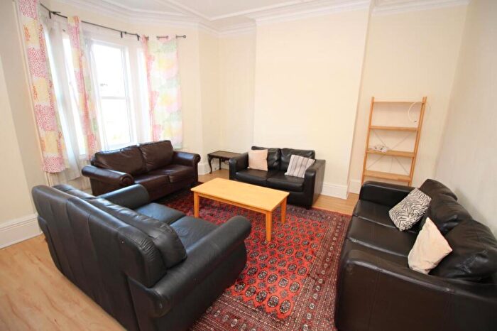 6 Bedroom Terraced House To Rent In Cavendish Place, Jesmond, Newcastle Upon Tyne, NE2