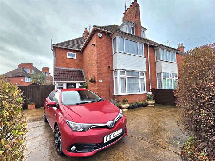5 Bedroom Semi Detached House For Sale In Podsmead Road, Gloucester, GL1