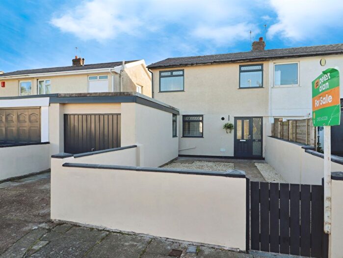 3 Bedroom Semi Detached House For Sale In Colwinstone Close, Cardiff, CF14