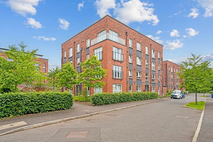 2 Bedroom Flat For Sale In Inverlair Drive, Flat /, Newlands, Glasgow, G43