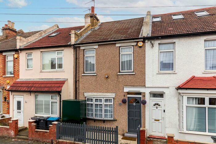 2 Bedroom Terraced House To Rent In Wentworth Road, Croydon, CR0