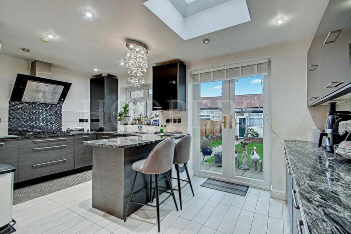 3 Bedroom Terraced House For Sale In Review Road, London, NW2