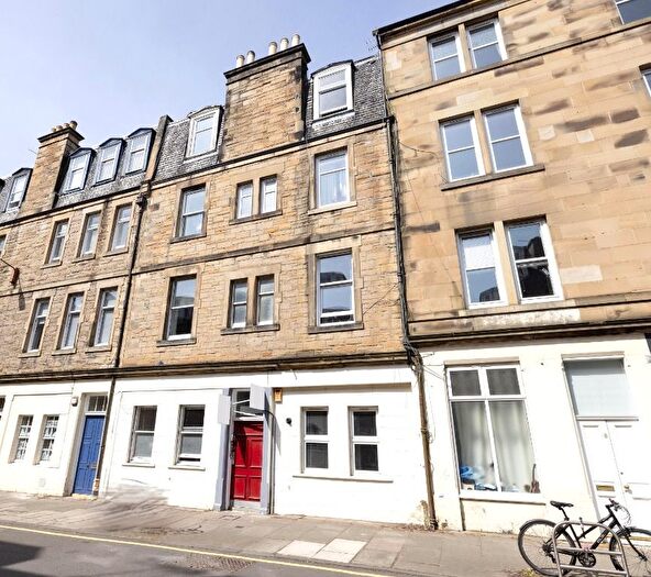 1 Bedroom Flat To Rent In Grange Loan, Edinburgh, EH9