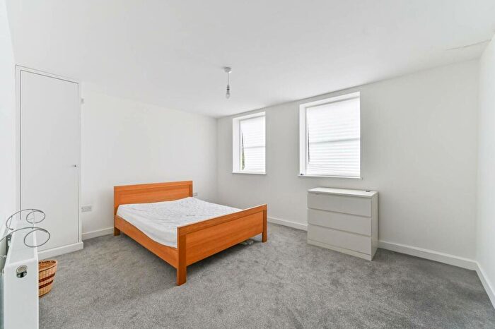 1 Bedroom Flat For Sale In Selsdon Road, South Croydon, South Croydon, CR2