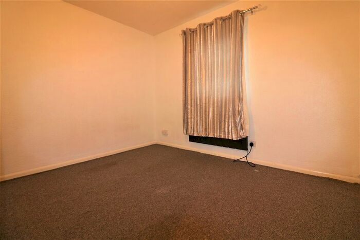 1 Bedroom Flat To Rent In Gloucester Cout, Dock Road, Tilbury RM18