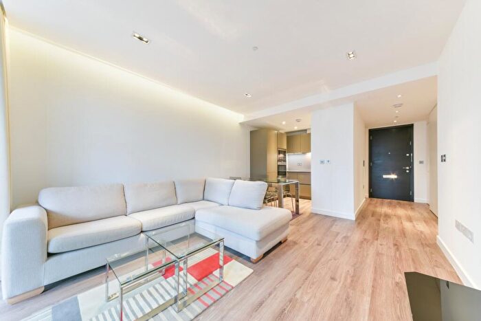 1 Bedroom Flat To Rent In Leman Street, Aldgate, London, E1