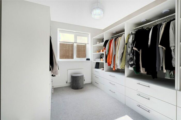 4 Bedroom Detached House For Sale In Patterton Range Way, Glasgow, G53