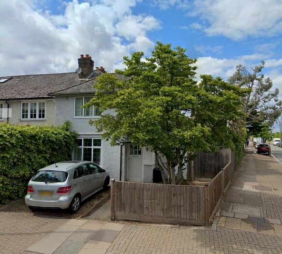 3 Bedroom End Of Terrace House To Rent In Burntwood Lane, London, SW17